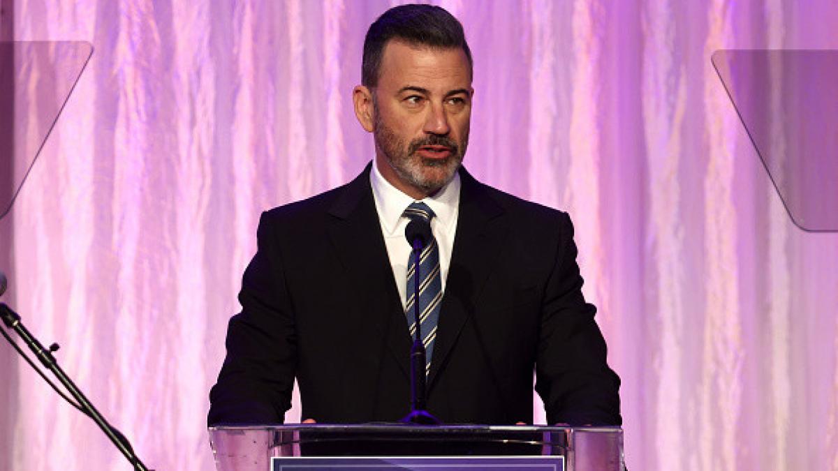 jimmy kimmel somat de un important grup media din sua sa prezinte scuze si sa doneze bani catre organizatia lui charlie kirk