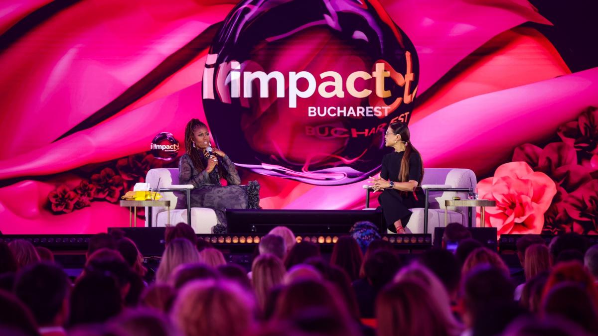 michelle obama pe scena de la impact bucharest bunul simt unul din cele mai importante lucruri sfatul pentru lideri