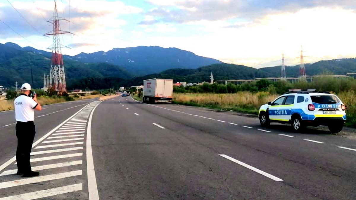 scandal in politie seful ipj mehedinti prins de radar cu 109 km h in localitate cum a incercat sa scape