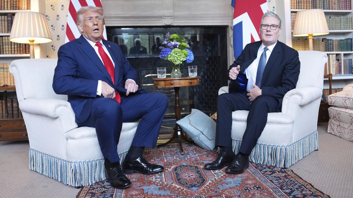 starmer l a invitat pe trump la impresionantul conac chequers din anglia rurala celebra resedinta a fost construita in 1556