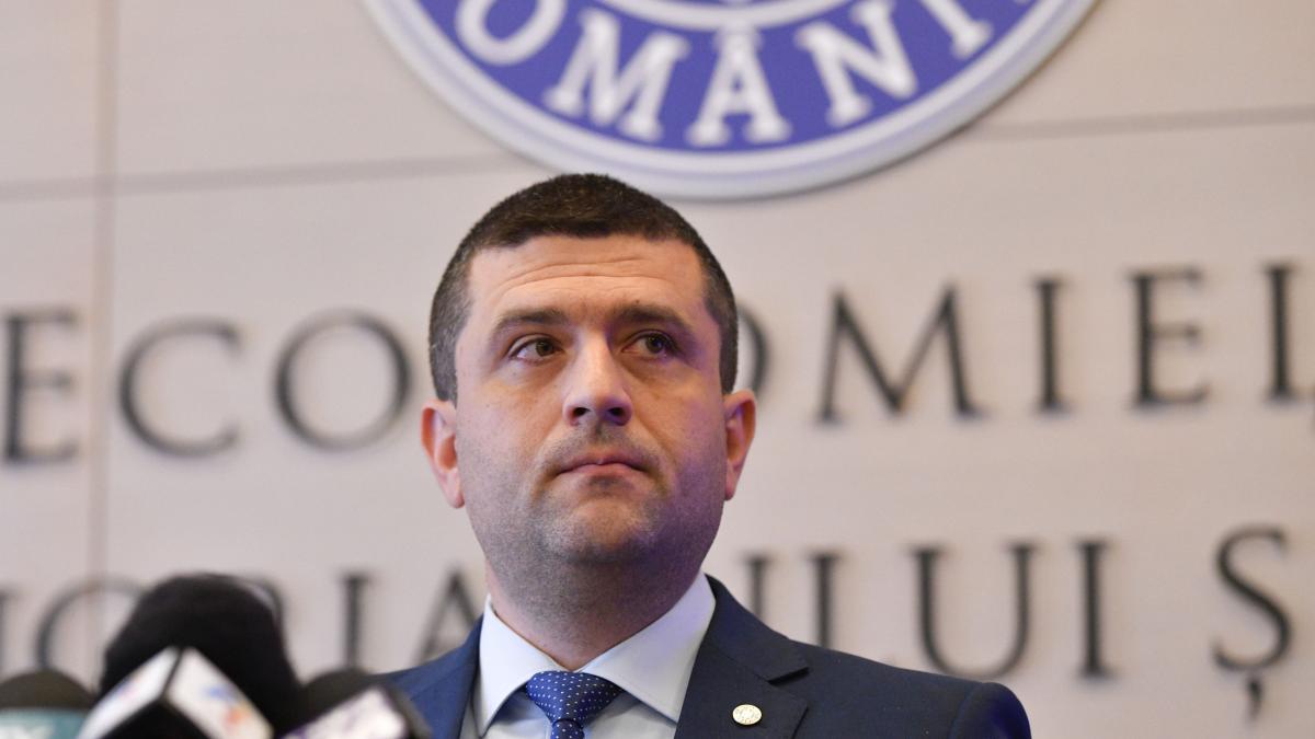 ministrul economiei despre secretarul de stat retinut de dna de o luna nici nu l am mai vazut nu stiu cu ce s a ocupat