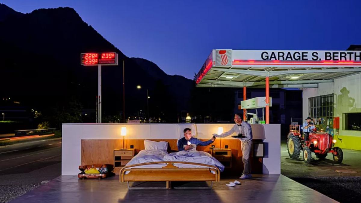 cele mai bizare hoteluri din europa dormi intr o macara pe strada sau in inchisoare