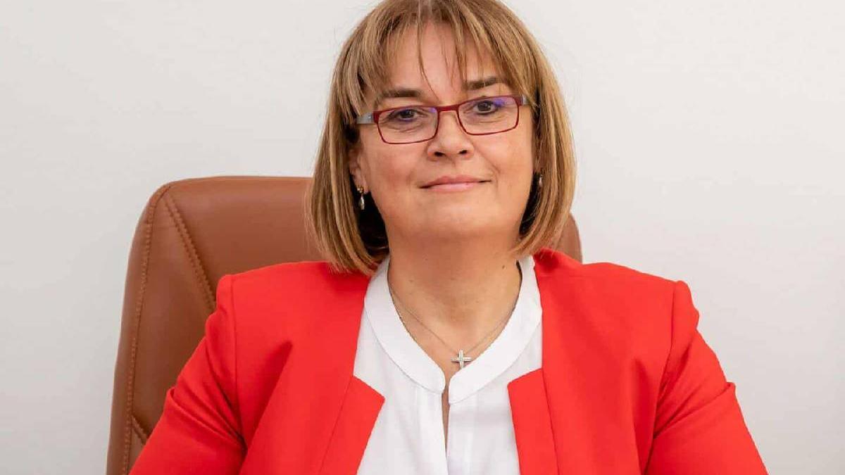 achizitie de prestigiu pentru pusl ramona lile fost rector al universitatii aurel vlaicu va conduce filiala arad