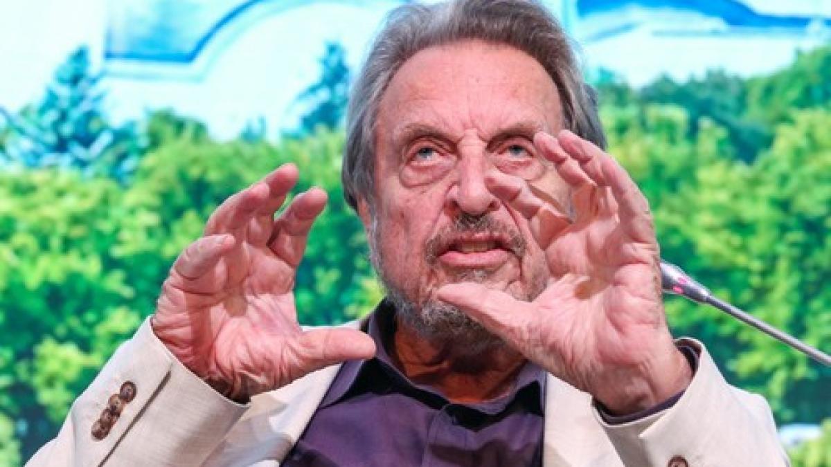 familia lui elon musk implicata intr un nou scandal in sua tatal miliardarului este acuzat ca si a abuzat sexual copiii