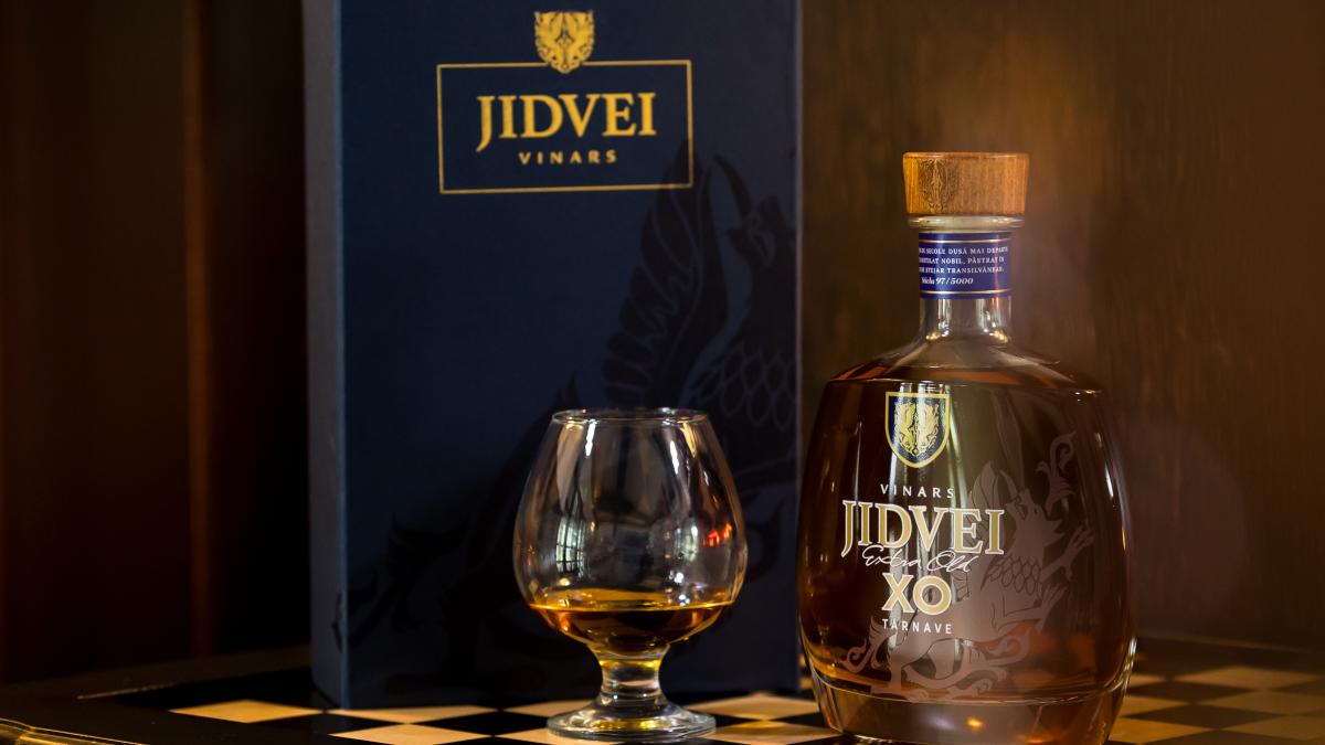 jidvei lanseaza vinars xo la paris in premiera absoluta cu ocazia onorarii retrospectivei radu jude