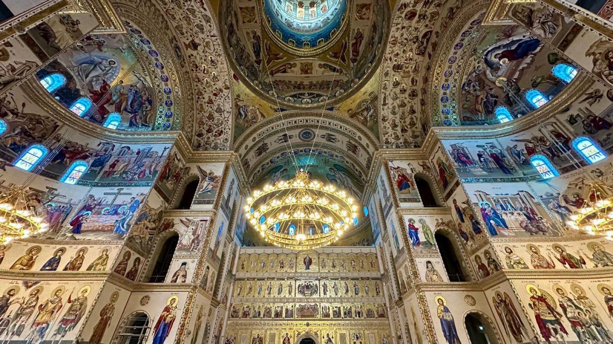 cum arata in interior catedrala mantuirii neamului imagini spectaculoase