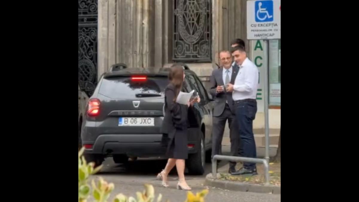 george simion a mers in timisoara cu o masina de la camera deputatilor pe care a parcat o pe un loc pentru persoanele cu dizabilitati