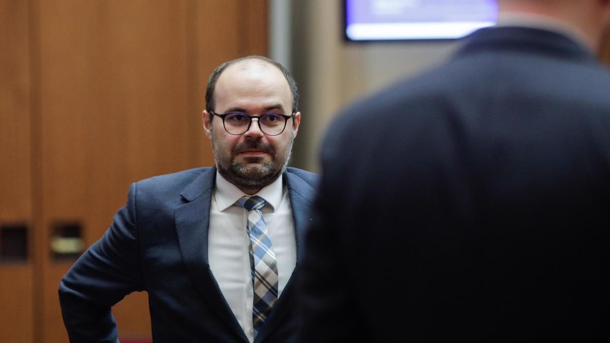 interviu cristian popa bnr e bine sa avem bani albi pentru zile negre nu excludem recesiunea