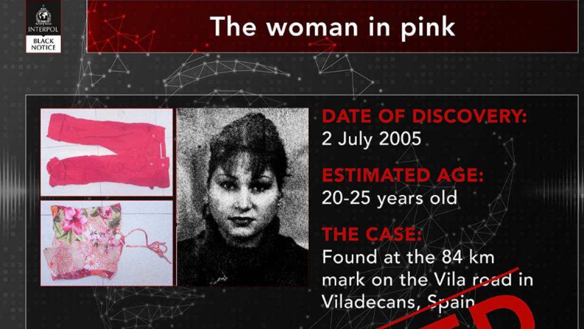 un mister de 20 de ani a fost rezolvat cine e femeia in roz ucisa in spania amprentele ei au fost distribuite in toata lumea