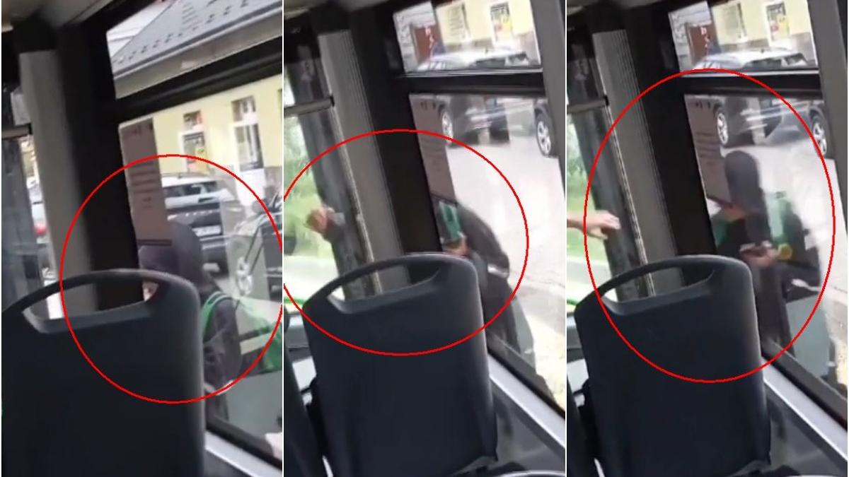 un baiat de 15 ani a sarit la bataie din senin intr un autobuz in baia mare a filmat cu telefonul l a scuipat pe sofer si a fugit