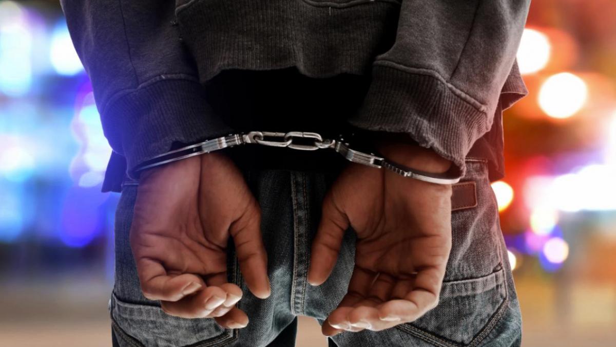 baiatul de 17 ani care a trimis 1 000 de amenintari in scoli si spitale a facut marturisiri socante despre ce il bucura