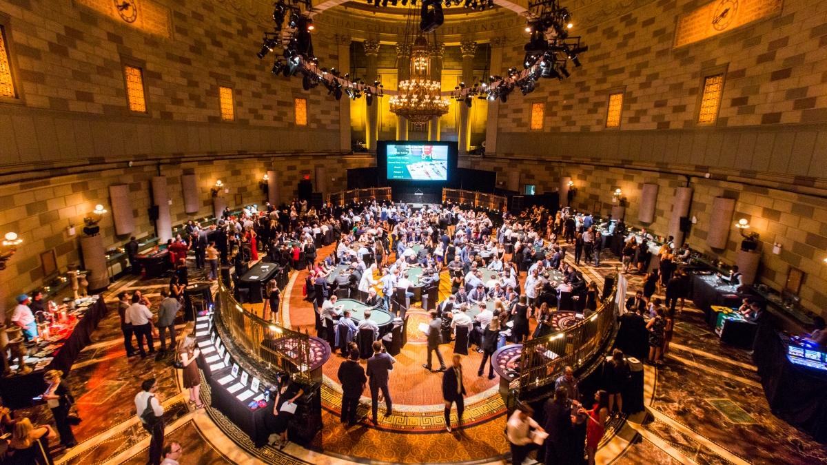 o tanara de 24 de ani care a invatat regulile pokerului cu o seara inainte a castigat un celebru turneu si a plecat direct in bahamas