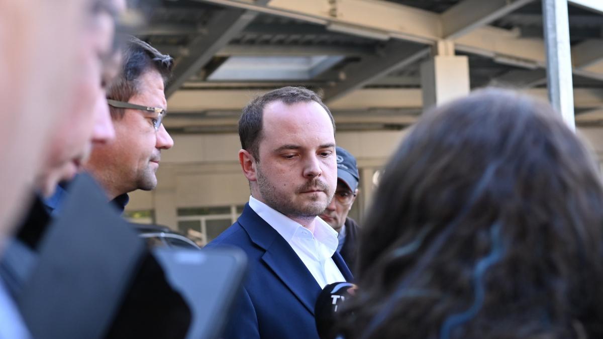 rogobete dupa vizita la spitalul din iasi haos mai mare administrativ n am mai vazut sunt indicii de neglijenta in serviciu