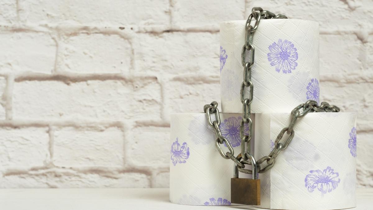 chinezii nevoiti sa urmareasca o reclama pentru fiecare bucata de hartie igienica in toaletele publice