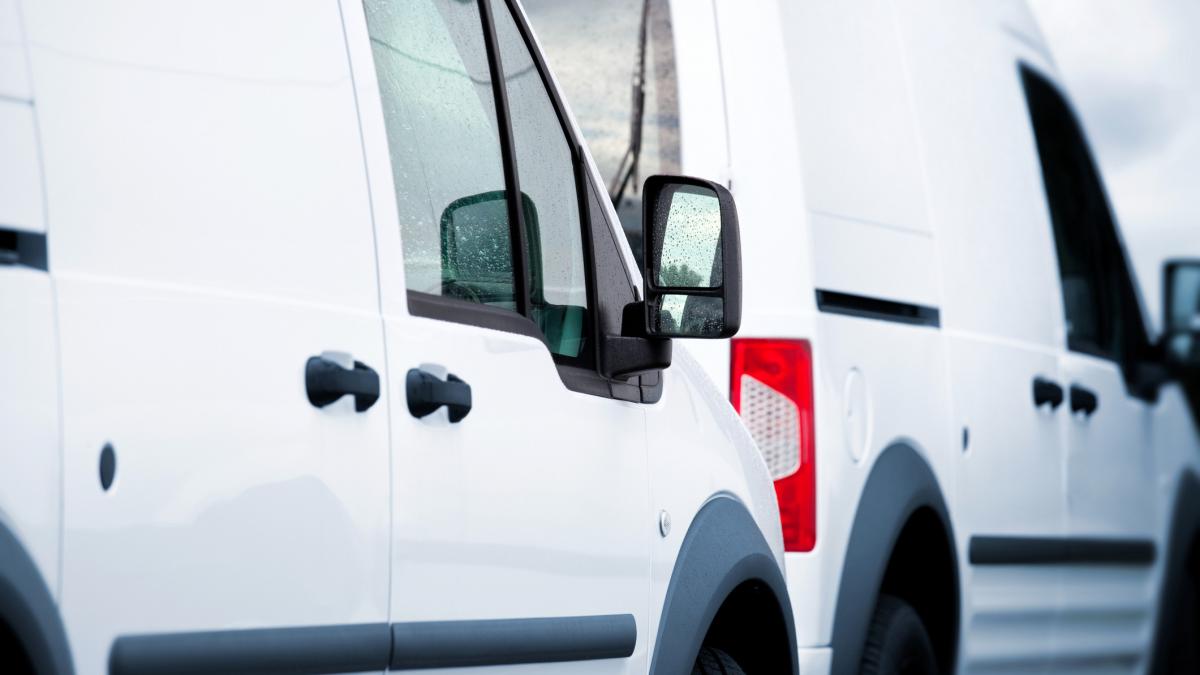 microbuze electrice produse in romania laudate de jurnalistii din toata europa