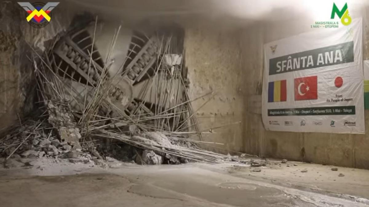 metroul spre otopeni cartita sfanta ana a strapuns peretii statiei de metrou aeroport baneasa