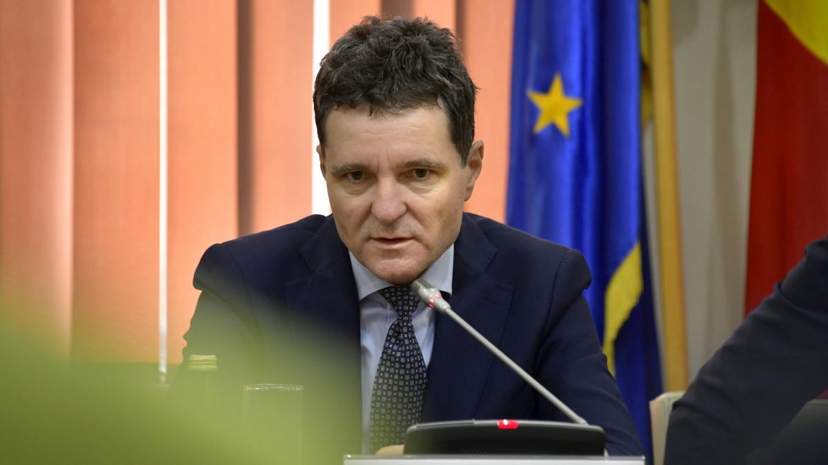 nicusor dan am intuitia ca in spatele lui calin georgescu au fost niste oameni din coruptia anilor 90 2000