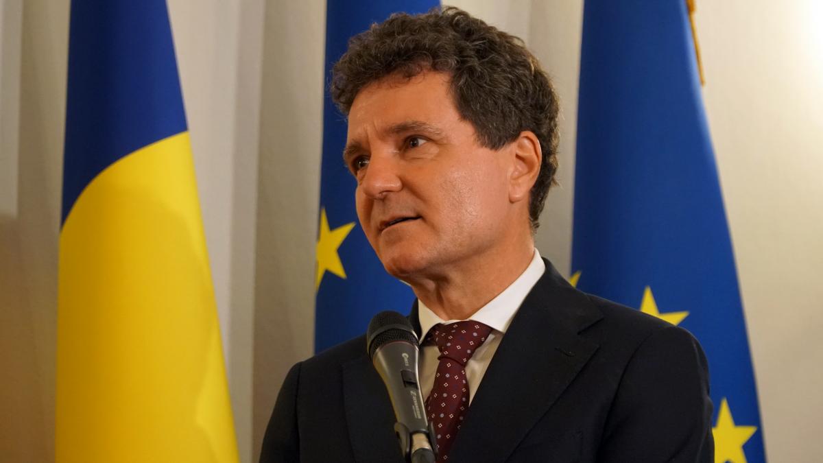 nicusor dan spune ca romania nu era pregatita acum 20 de ani sa intre in ue dar decizia a fost corecta