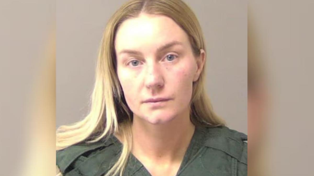 o profesoara a primit 10 ani de inchisoare dupa ce s a descoperit ce i a facut unui elev ea insa a dat vina pe el