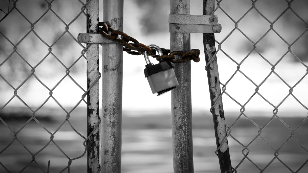 o fabrica din hunedoara se inchide dupa 20 de ani de activitate sute de angajati raman fara loc de munca