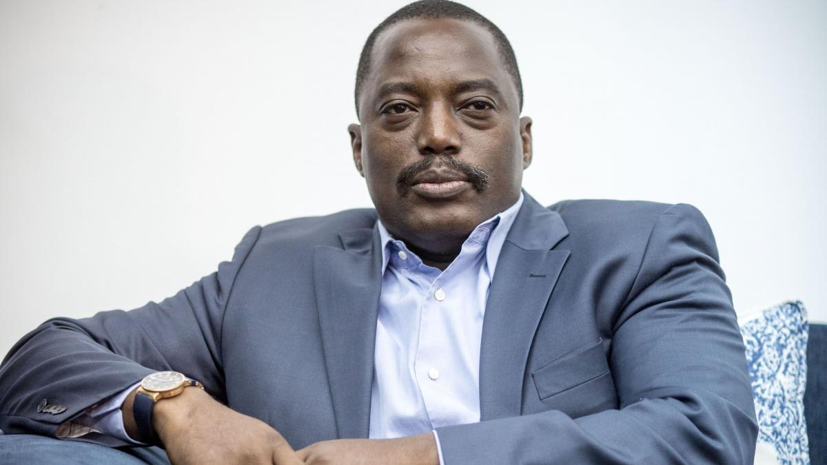 un fost presedinte african a fost condamnat la moarte acesta este acuzat de tradare de tara