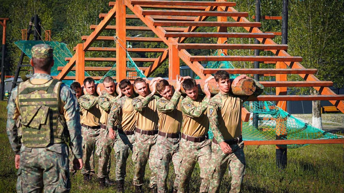 stagiu militar voluntar si pe bani cum poti face armata ce vei invata in 4 luni si ce suma primesti la finalul instruirii