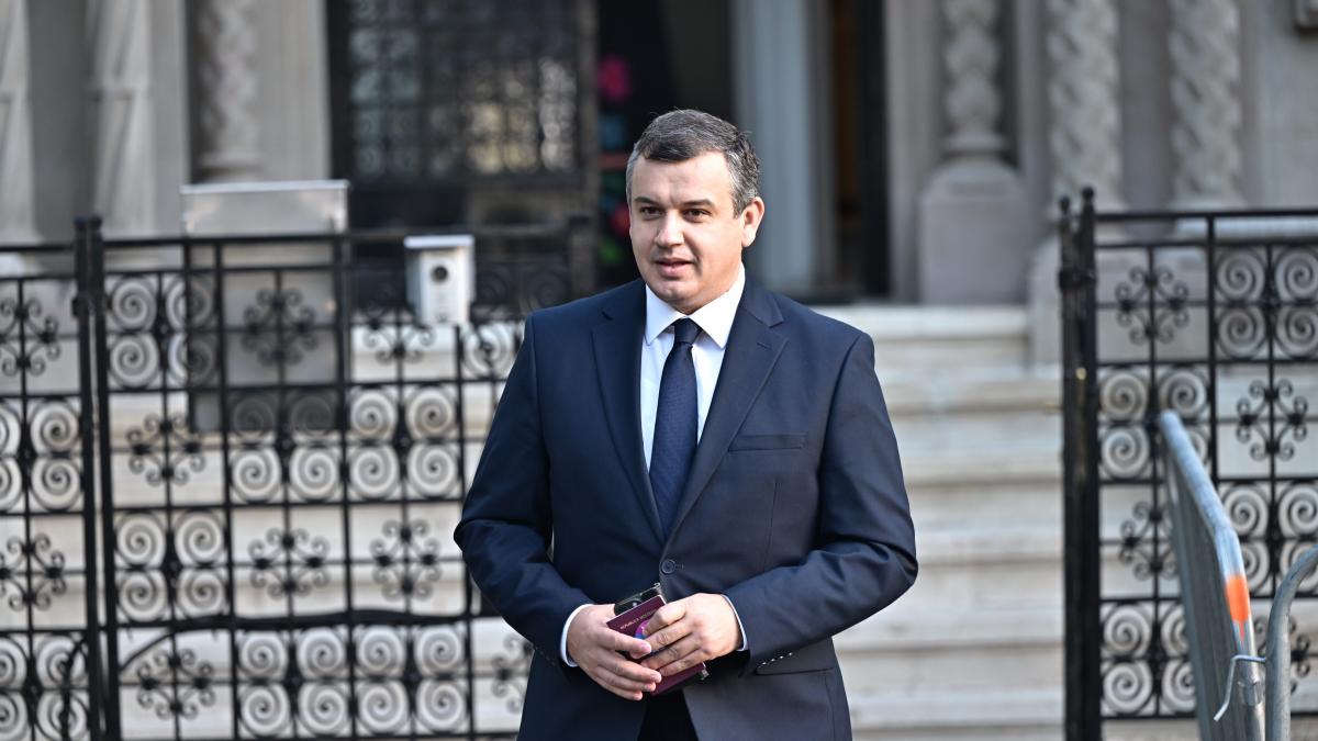 eugen tomac spune ca nu va primi bani pentru a fi consilierul lui nicusor dan e solutia pe care am gasit o