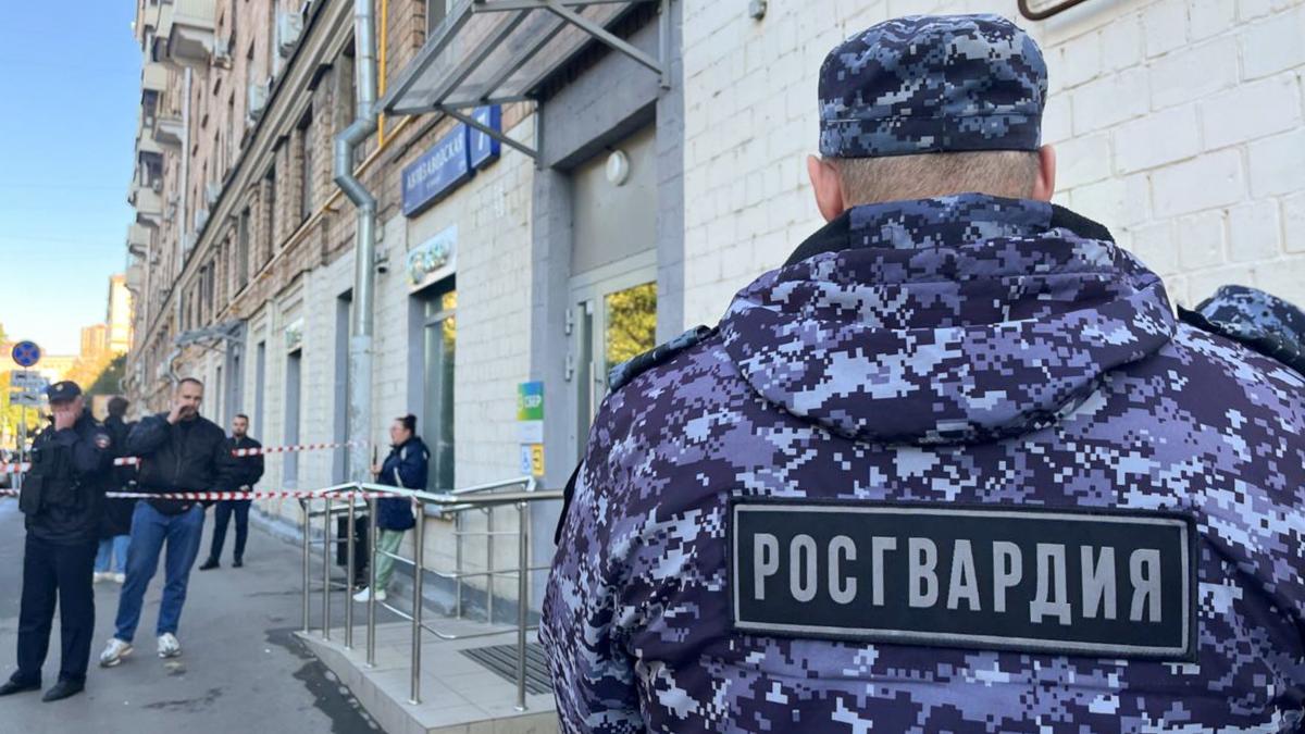 inca o sinucidere suspecta la moscova viacheslav leontiev directorul editurii pravda a murit dupa ce a cazut de la mare inaltime