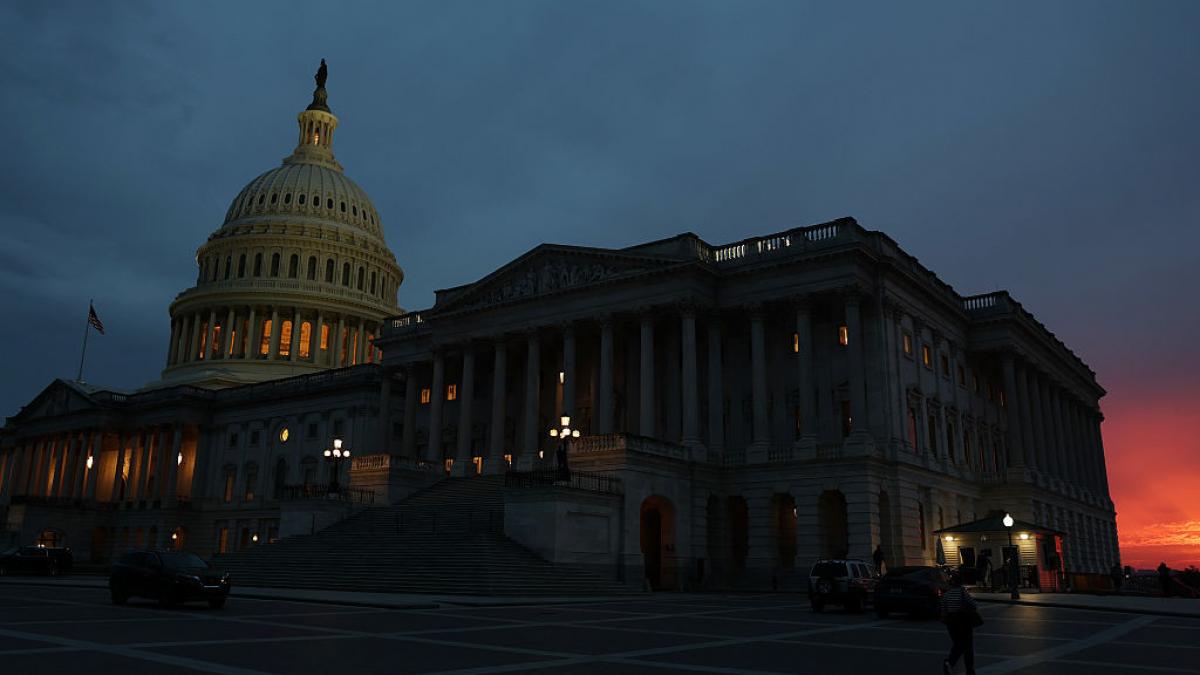 shutdown ul continua in sua senatul a esuat pentru a cincea oara sa adopte masurile de cheltuieli pentru redeschiderea guvernului