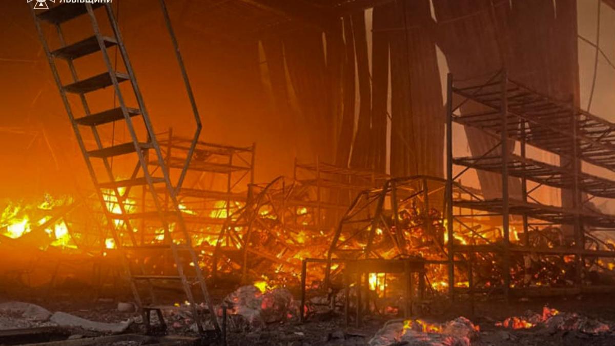 ucraina aloca 36 de milioane de dolari ca sa apere infrastructura energetica din prima linie rusia le ataca masiv reteaua electrica