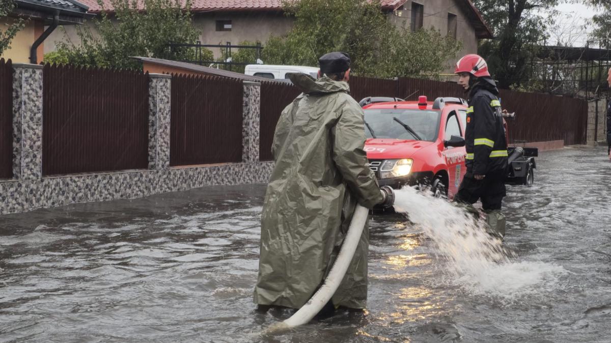 alerta meteo imediata cod rosu de vreme severa anm anunta ploi torentiale in localitati deja inundate lista zonelor vizate