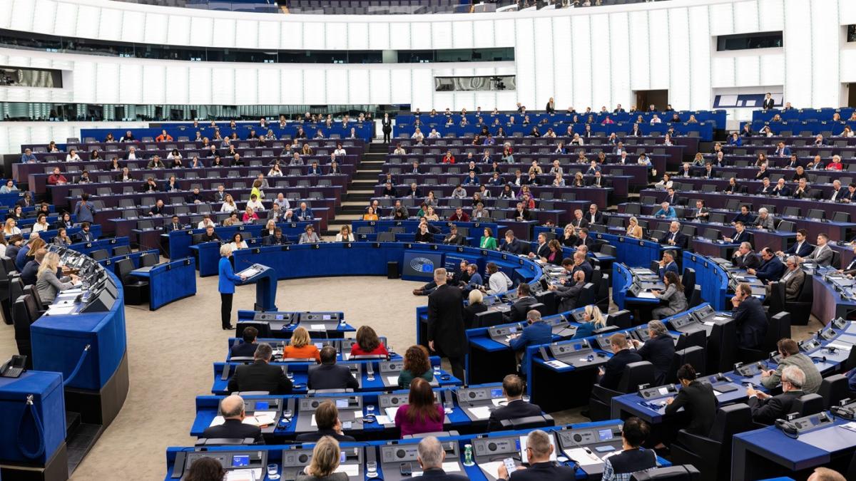 Sefa Comisiei Europene, Ursula von der Leyen, în plenul Parlamentului European