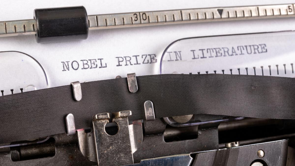 nobelul pentru literatura de ce mircea cartarescu e cotat cu sanse la pariuri si de ce asta nu are nicio legatura cu cine ia premiul