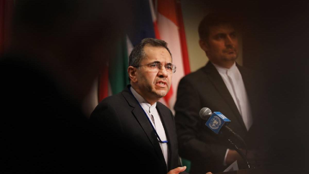 ue ar trebui sa inceteze sa repete acuzatii false asupra programului nuclear iranul ii convoaca pe ambasadorii europeni la teheran