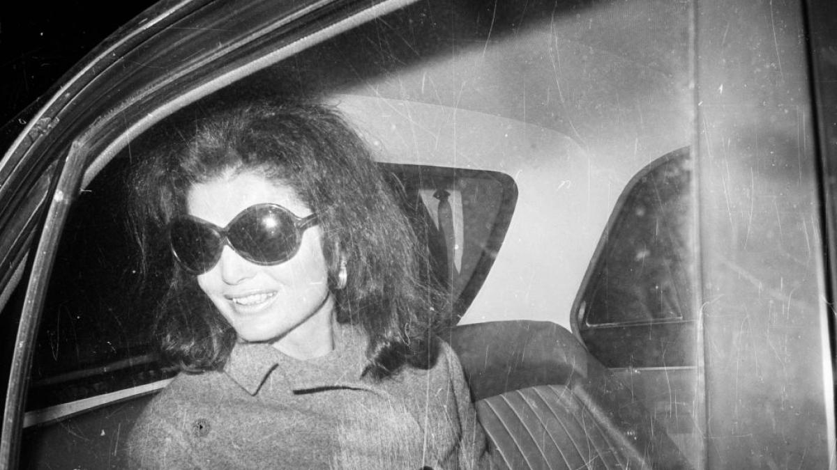 un hotel de lux nu si a spalat de peste 50 de ani un pahar de cocktail dupa ce jacqueline kennedy a fost acolo