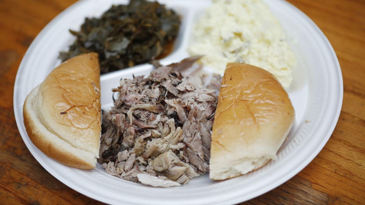 cat costa mancarea la cantina de studenti in bucuresti reactia unui tanar la pretul unui meniu cu ciorba si felul doi a ajuns virala