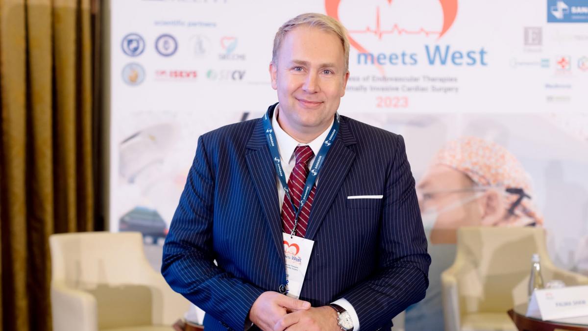 elitele chirurgiei cardiovasculare vin la bucuresti