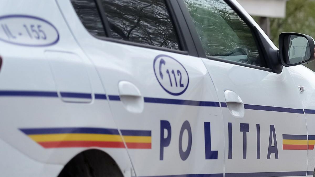 o eleva a venit cu cutitul la liceu si si a atacat un coleg pe holul scolii la targu jiu ce a urmat