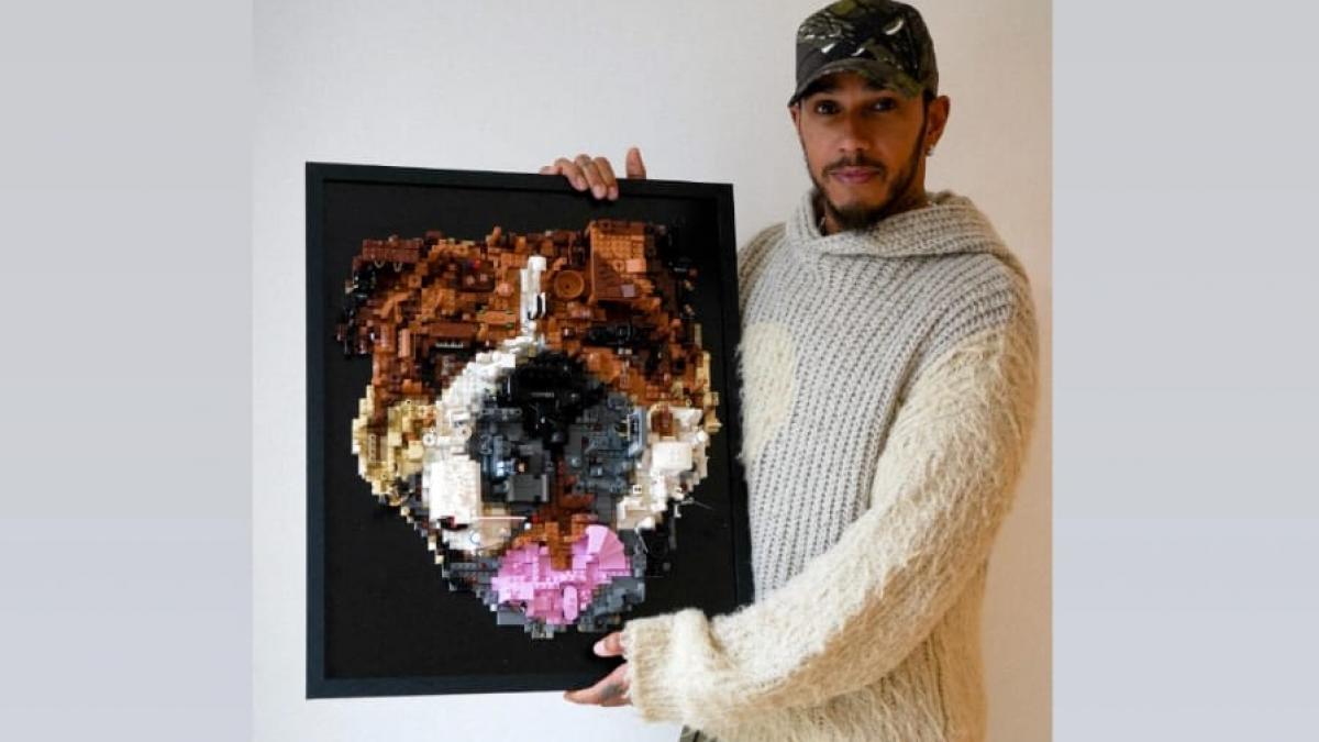 formula 1 lewis hamilton a primit un portret din lego cu roscoe m a emotionat profund detaliile sunt incredibile