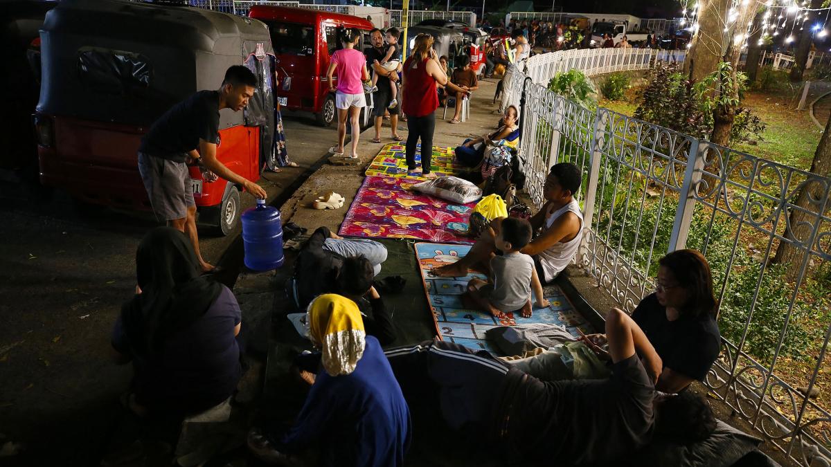 clipe de panica in filipine dupa un nou cutremur a avut magnitudinea de 6 9 autoritatile au emis alerta de tsunami