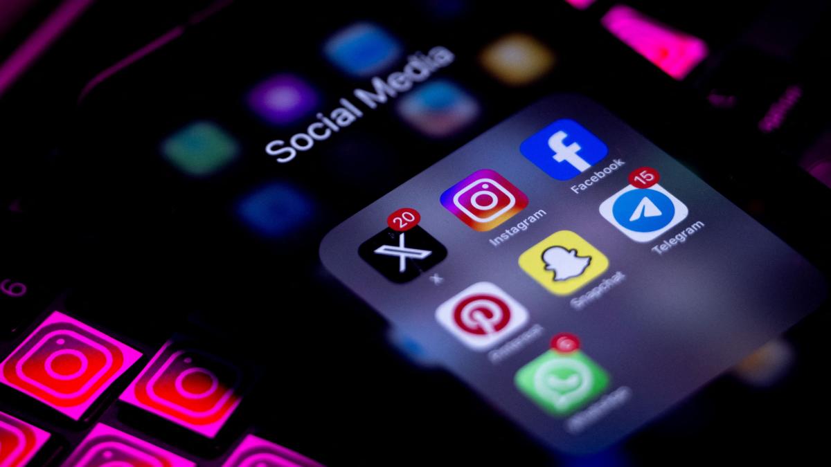 ce vad de fapt baietii adolescenti pe retelele sociale un nou studiu arata cum platformele le schimba perceptia despre masculinitate