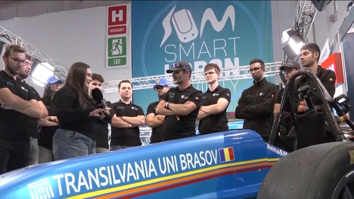 studentii din brasov campioni la nivel international monopostul lor atinge 130 km h si a cucerit podiumurile europei