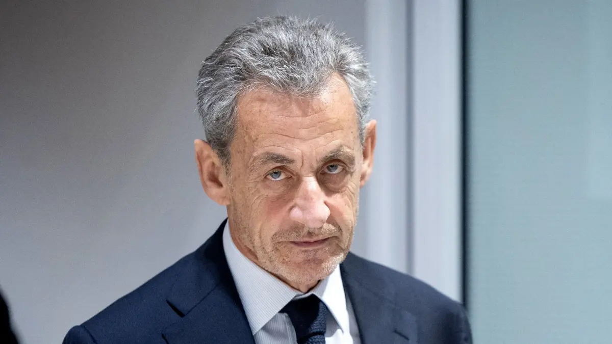 nicolas sarkozy va fi cazat in singura inchisoare din paris la sante cum arata celulele din aripa vip si de ce este numita asa