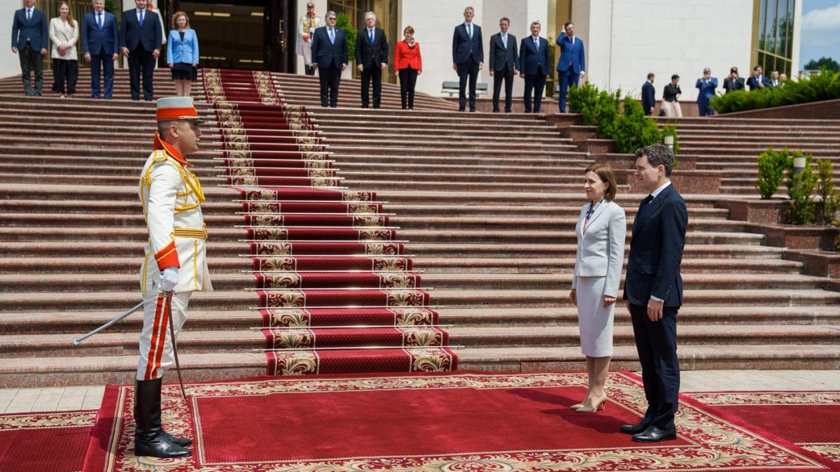 nicusor dan nu crede in scenariul unui atac al rusiei in republica moldova atat timp cat ucraina rezista acest pericol nu exista