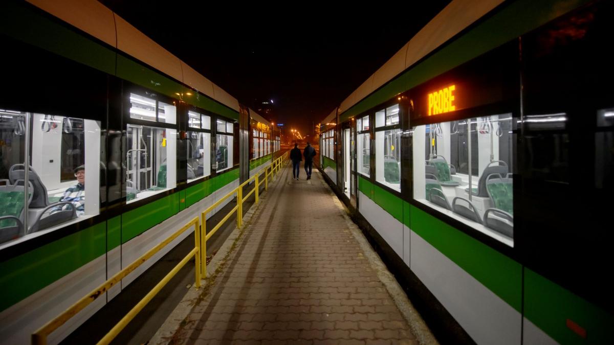 stb pe drumul spre viitor autobuze electrice troleibuze cu autonomie si transport digitalizat