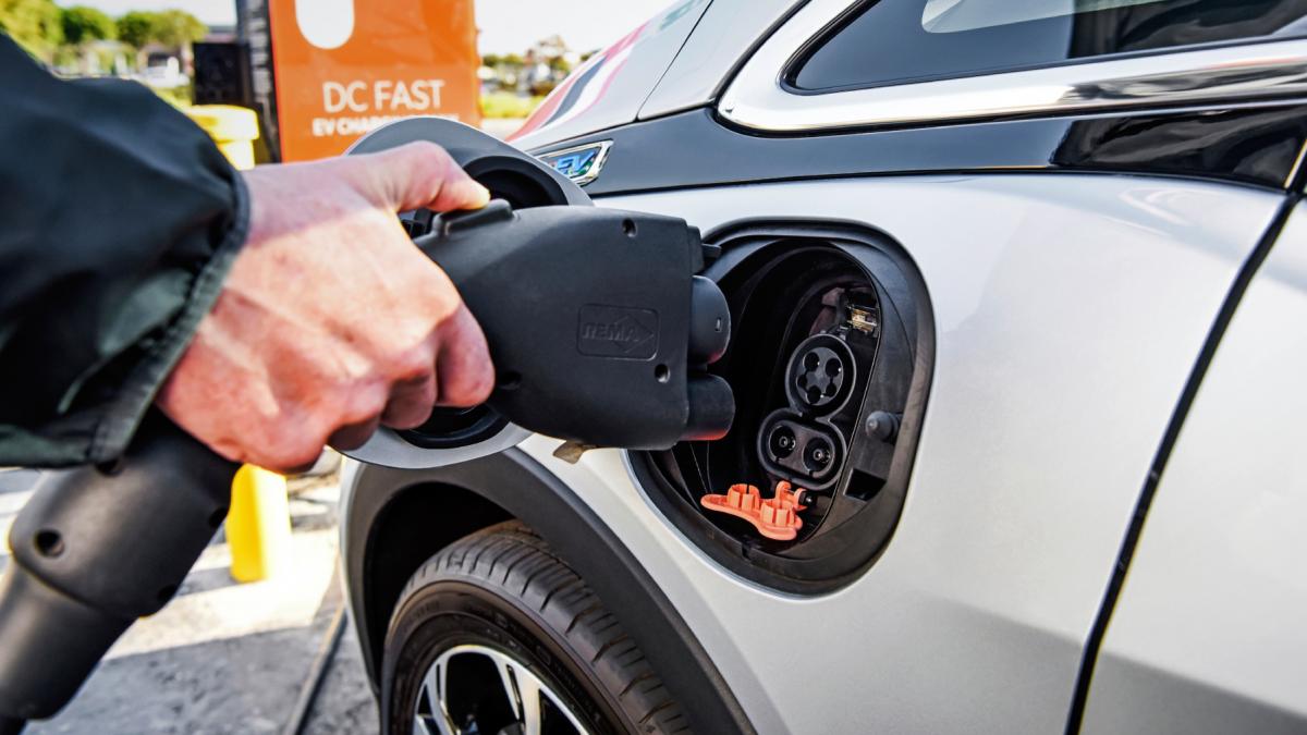 o tara din europa va elimina scutirea de la plata tva pentru masinile electrice pretul va creste semnificativ