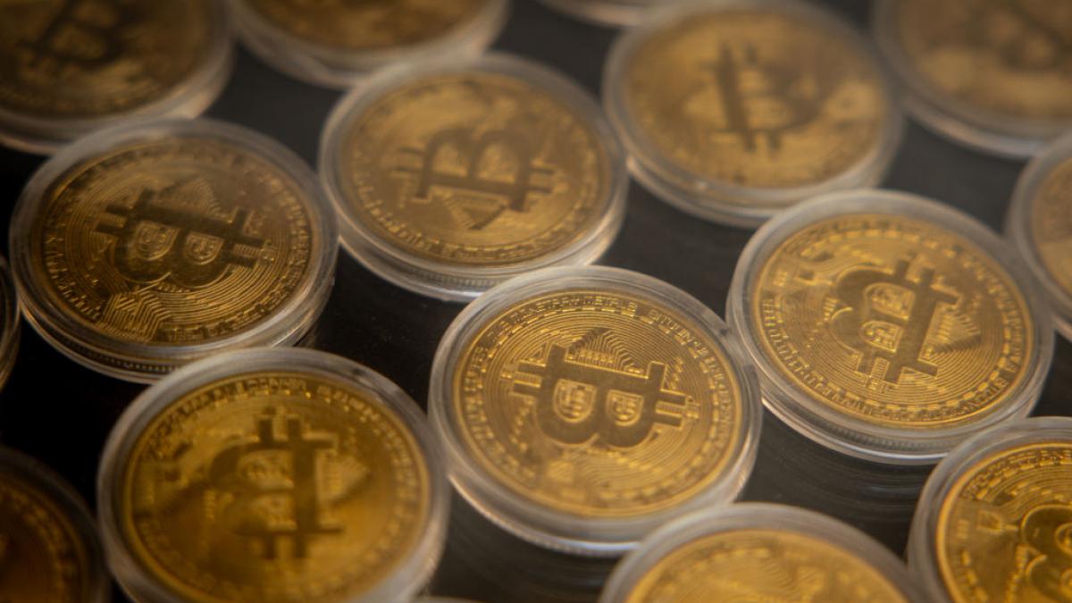 sua au confiscat peste 127 000 de bitcoin intr o ancheta internationala uriasa valoarea lor depaseste 14 miliarde de dolari