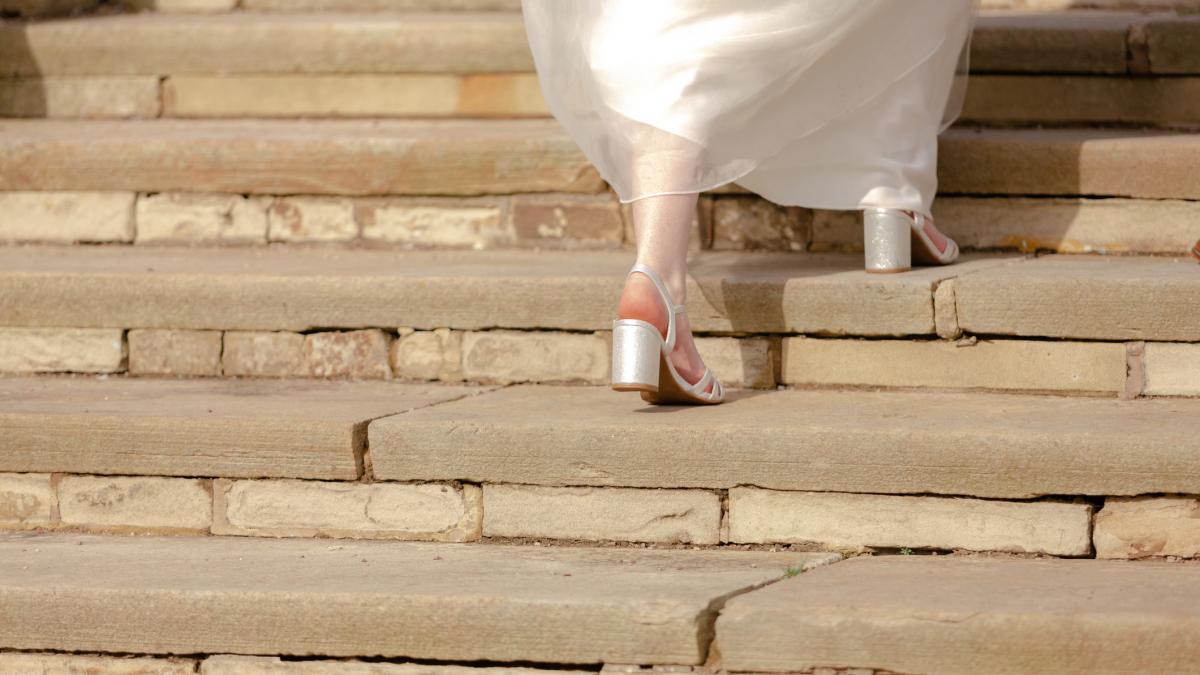 o femeie a fost arestata pentru ca era casatorita cu doi barbati cum a iesit totul la iveala