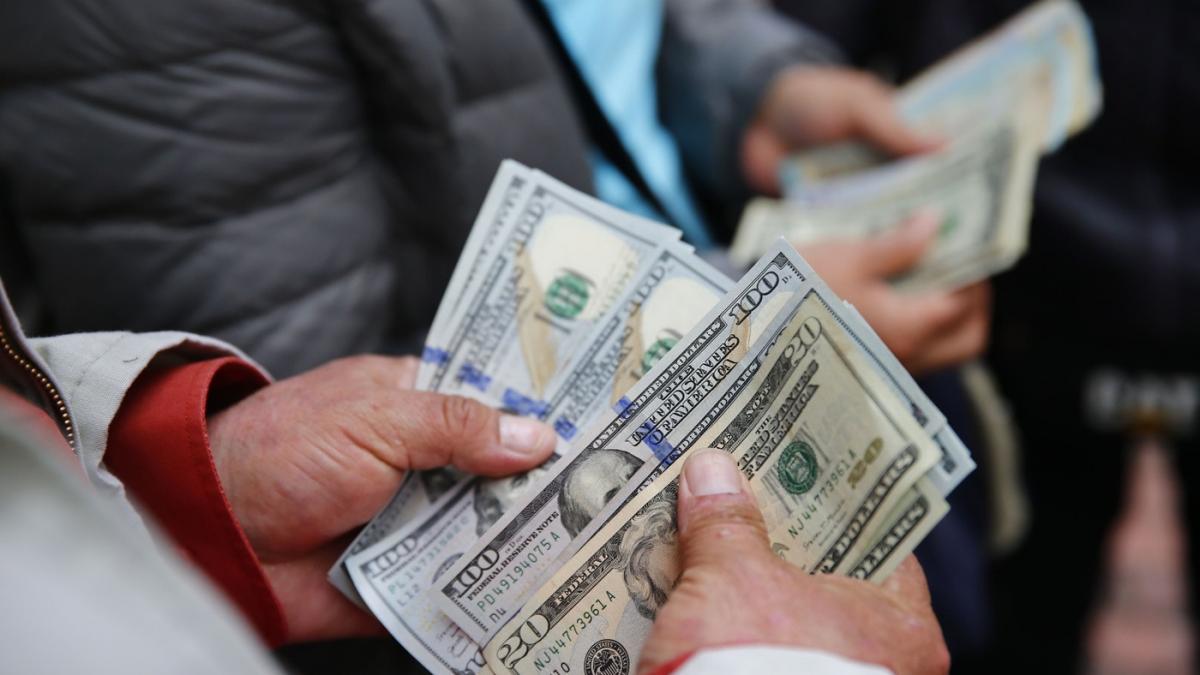 daca america tusesete europa face gripa iar romania se trezeste la terapie intensiva ce spun economistii despre o noua criza