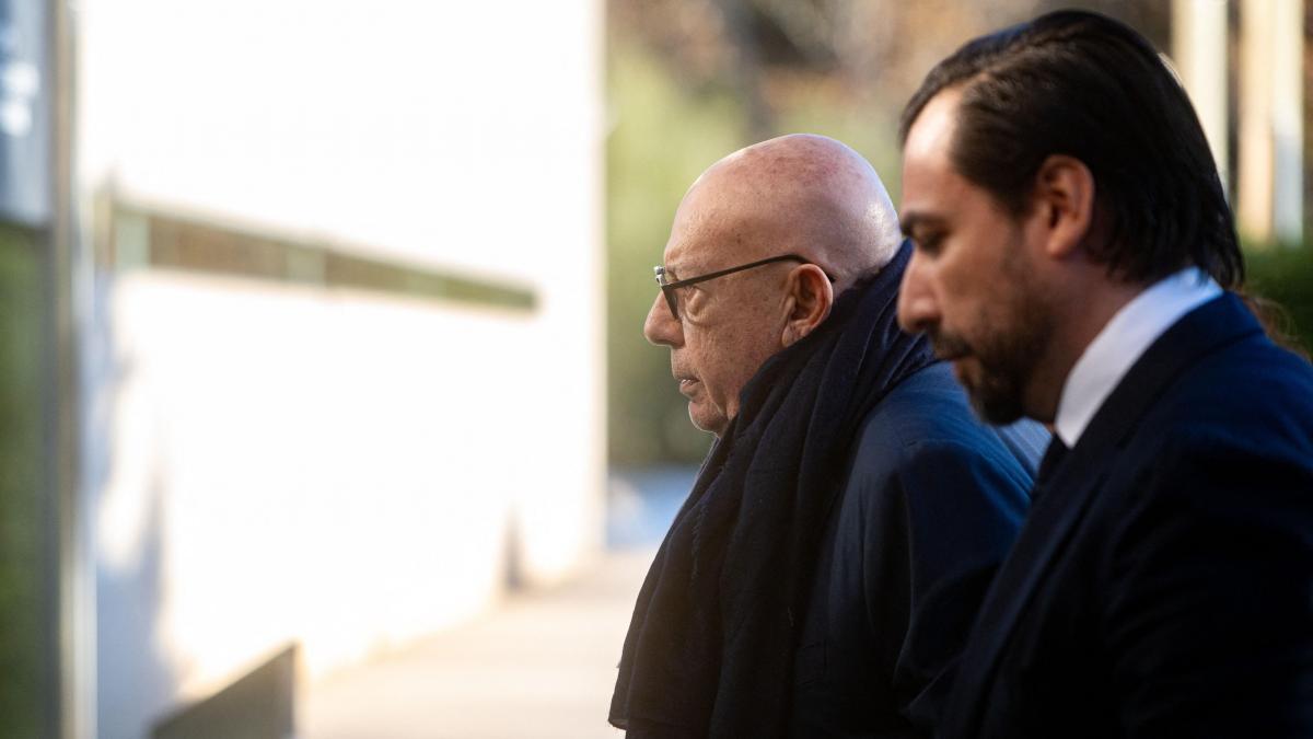 fiul fondatorului mango suspect in cazul mortii suspecte a fostului miliardar anchetatorii spanioli investigheaza o posibila crima